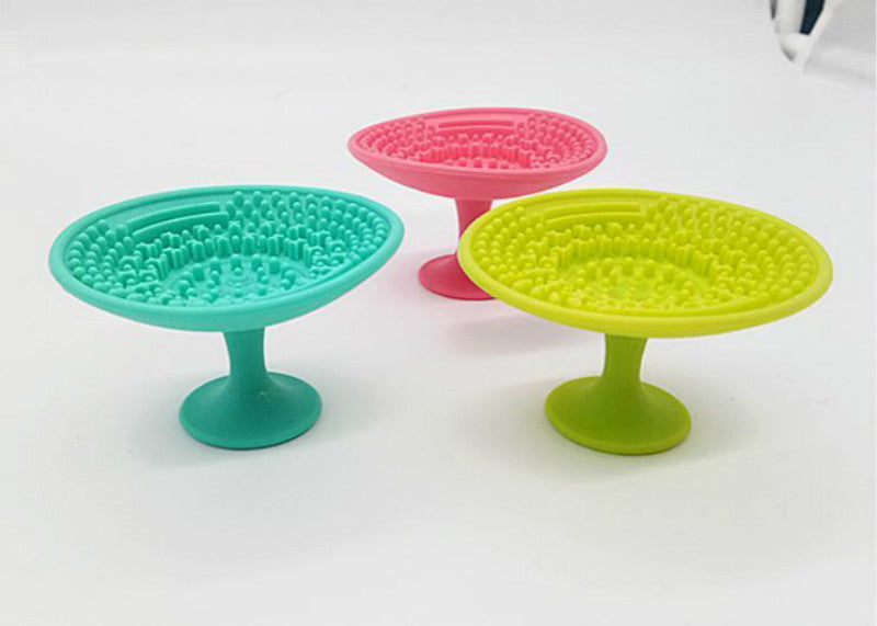 Silicone Makeup Brush Cleaner Pad - Easy & Gentle Cleaning – image 2