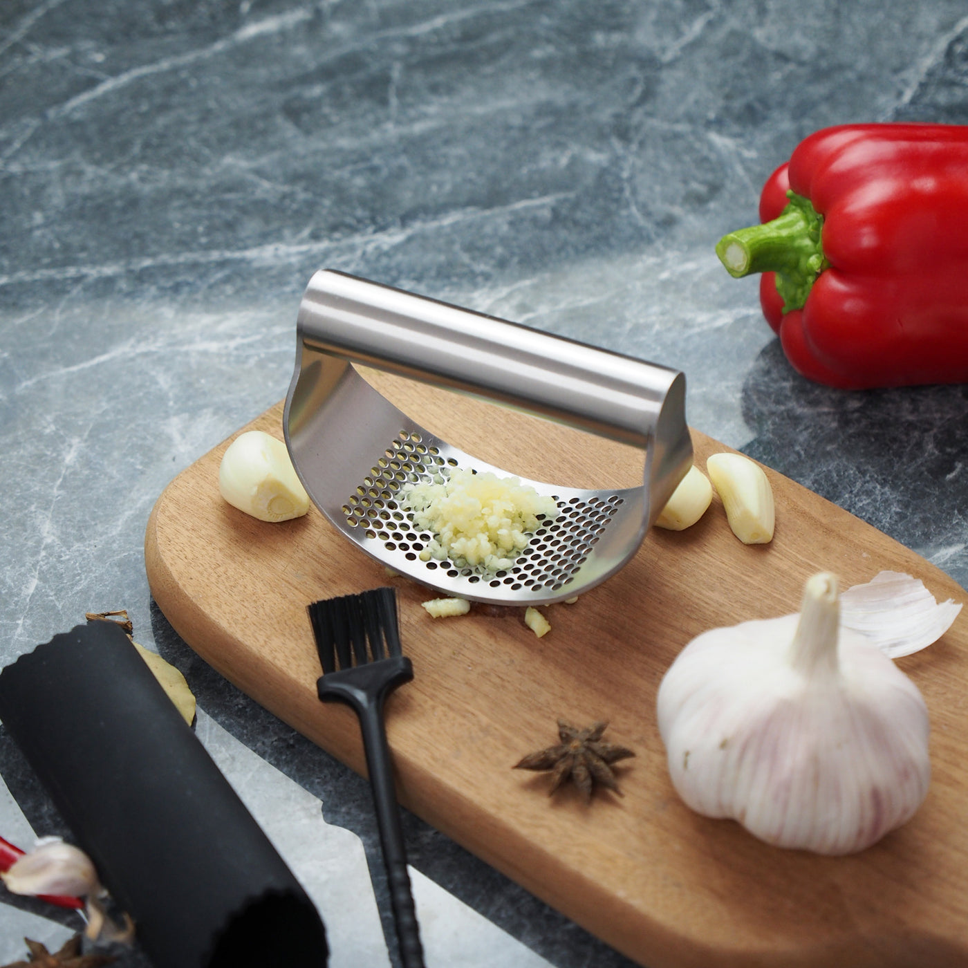 Stainless Steel Garlic Press & Ginger Crusher – image 6