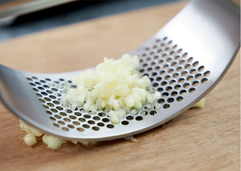 Stainless Steel Garlic Press & Ginger Crusher – image 2